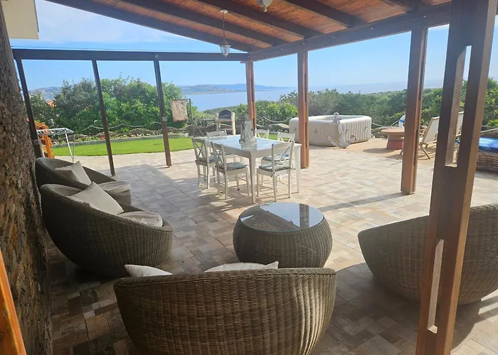 Villa Boat - In Front Of The Sea